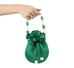Borsa verde con nappine