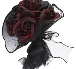 Bouquet di rose bordeaux con ragni