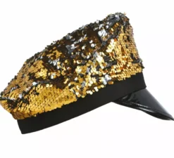 Cappellino con paillettes con visiera in vari colori