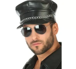 Cappellino effetto pelle punk