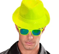 Cappello con paillettes in vari colori neon