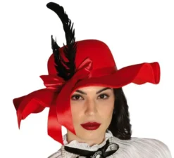 Cappello rosso con piume