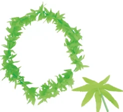 Collana con foglie di marijuana