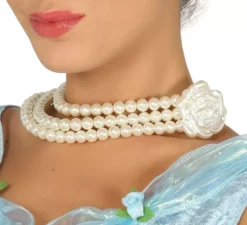 Collana di perle con fiore