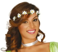 Corona con fiori bianchi