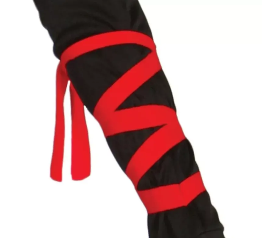 Costume da ninja nero per una donna