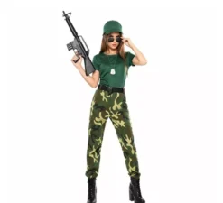 Costume paramilitare per una donna