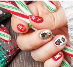 Foglio con Nail Stickers Natalizi 10x7 cm
