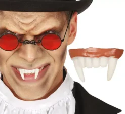 Lunghe zanne da vampiro