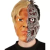 Maschera con mezza faccia bruciata