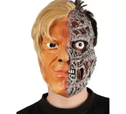 Maschera con mezza faccia bruciata