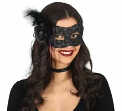 Maschera nera con piuma