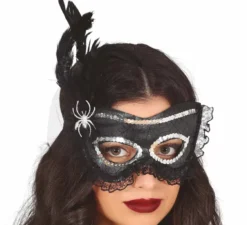 Maschera nera con ragno e piuma