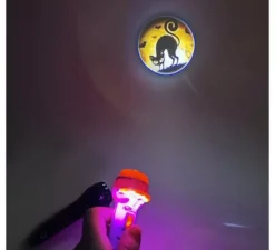 Mini proiettore di immagini di Halloween da 11,5 cm in modelli assortiti