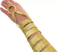 Polsini romani dorati con anello
