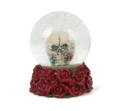 Sfera di cristallo con teschio e rose che misura 6,9x8,4x6,9 cm