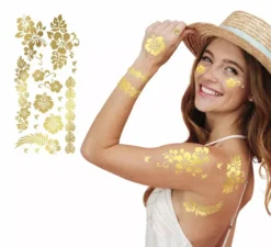 Tatuaggio fiore d'oro