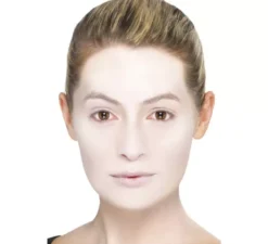 Trucco da vampiro: zanne, spugna, pittura e sangue
