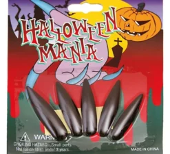 Unghie nere per strega
